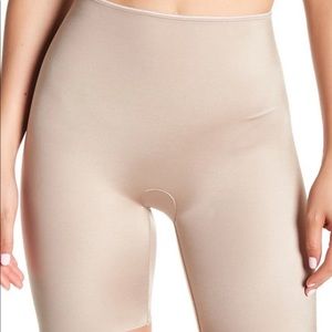 Spanx Slimplicity Mid-Thigh Shaper Shorts S